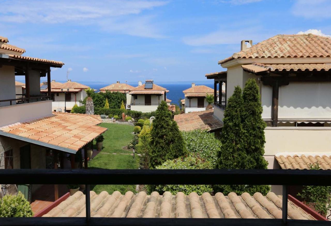Porto Thea Alexandra Shared Pool Villa, Afytos Esterno foto